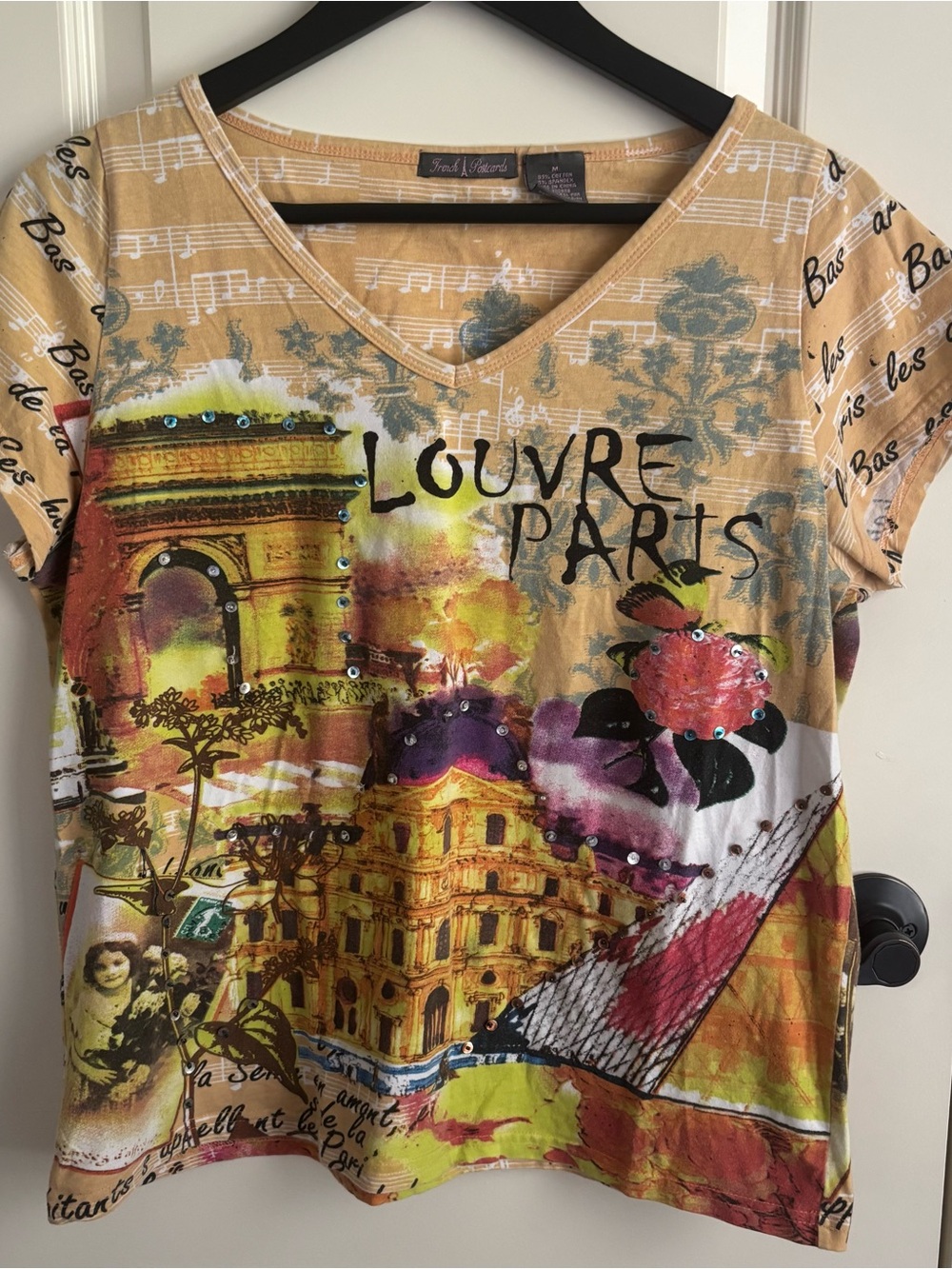 Graphic V-Neck Tee - Tan Multi